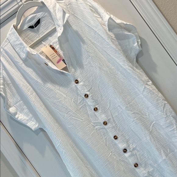 White Button-Down Maxi Dress - Picture 8 of 9